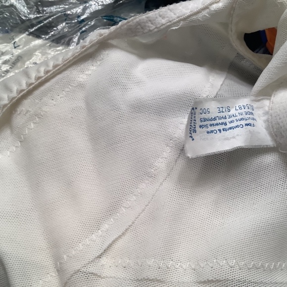 Front-hook closure size 50 C lace style bra - Picture 3 of 5